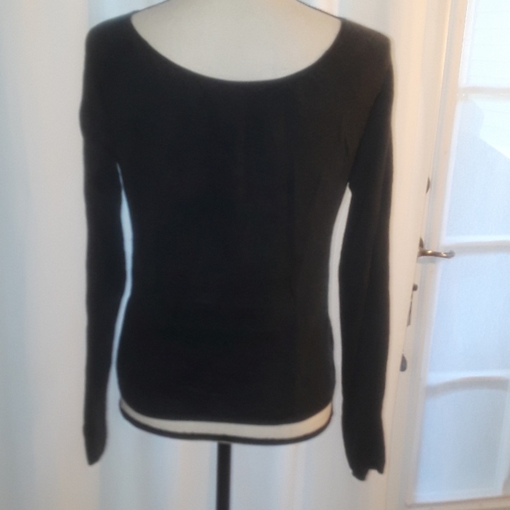 Gray Blouse - Picture 3 of 6